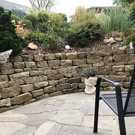 Gemuetliche In Mit Terrasse Lejlighed