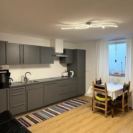 Gemuetliche In Mit Terrasse